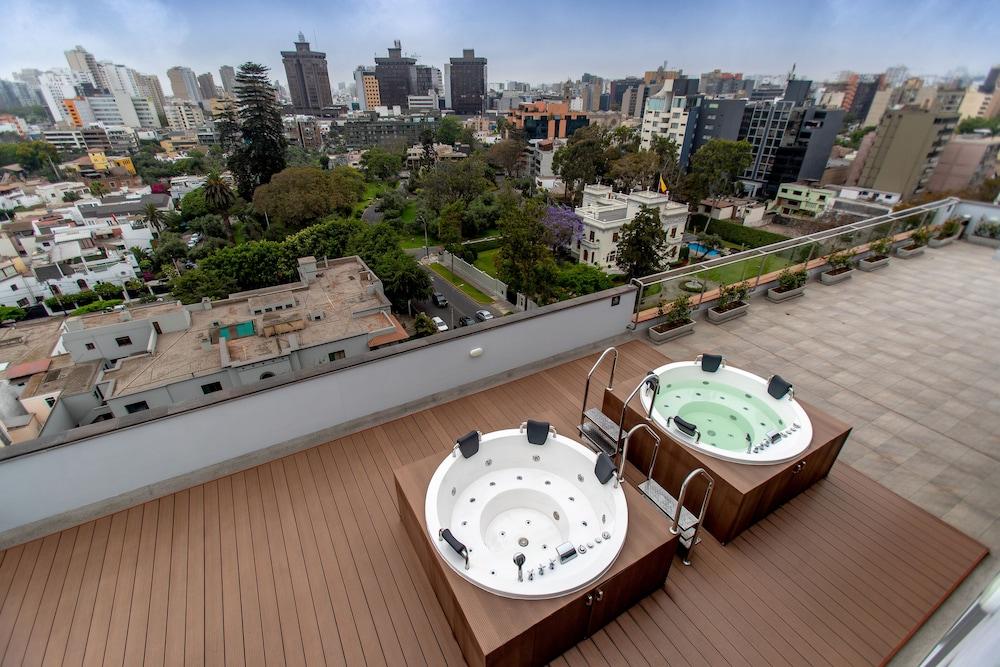 Готель Hampton By Hilton Lima San Isidro Екстер'єр фото